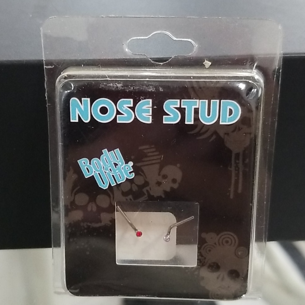 Nose stud 2 pack